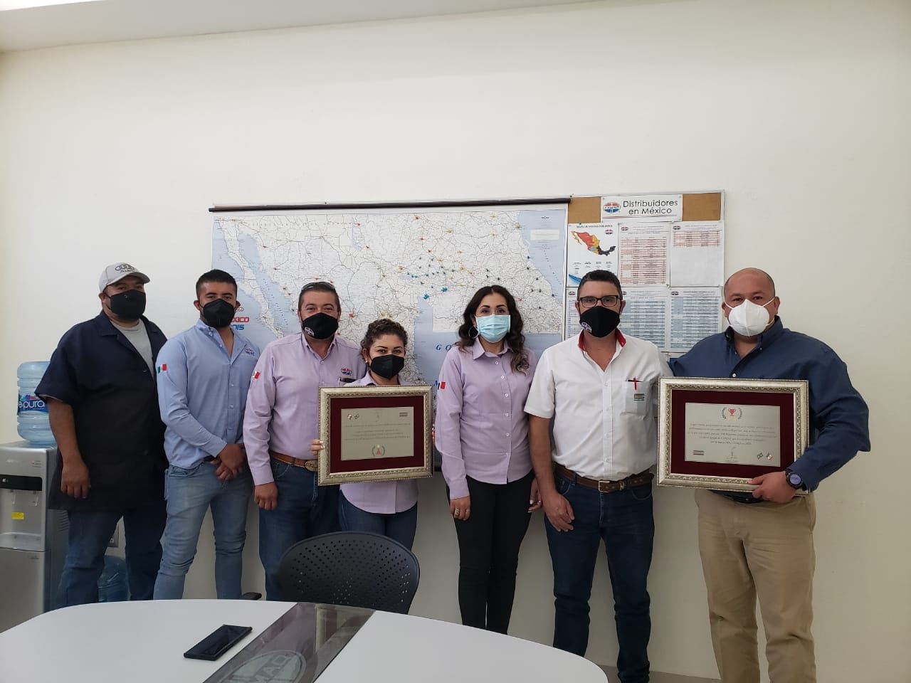 Nogueira reconoce a Famaq por su excelente desempeño con la marca en 2019 y 2020