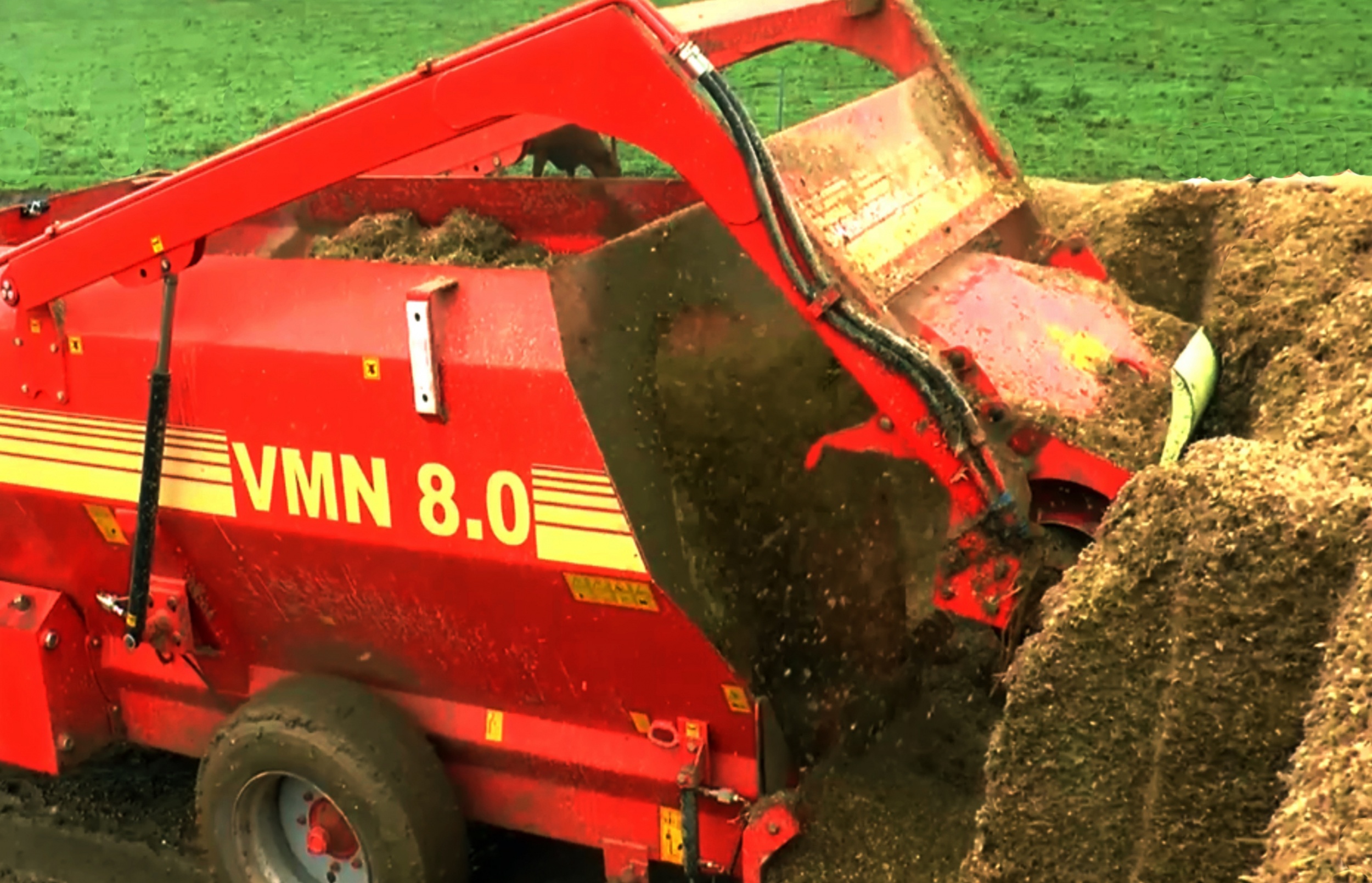 MEZCLADORES & CARROS FORRAJEROS